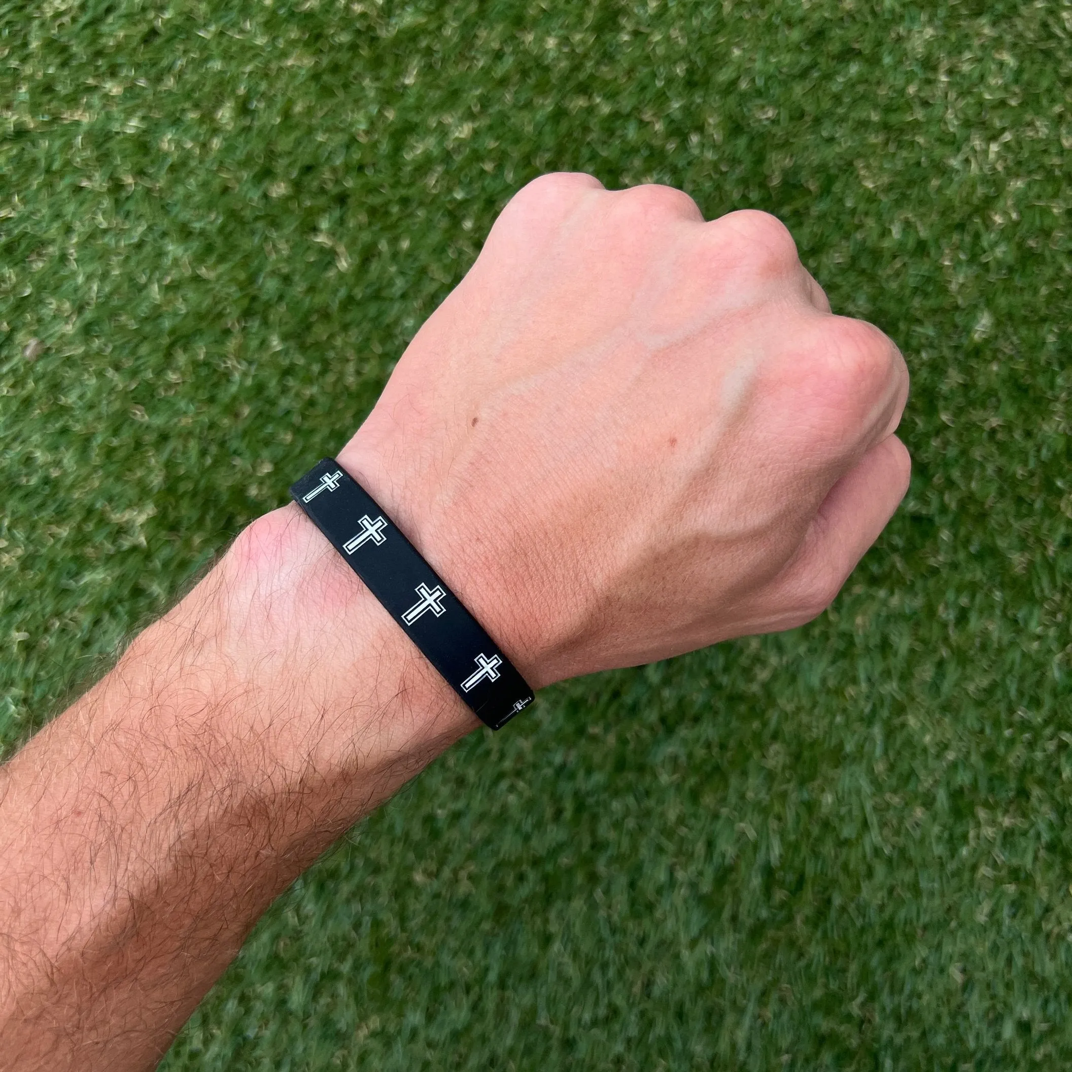 Faith Cross Black Wristband