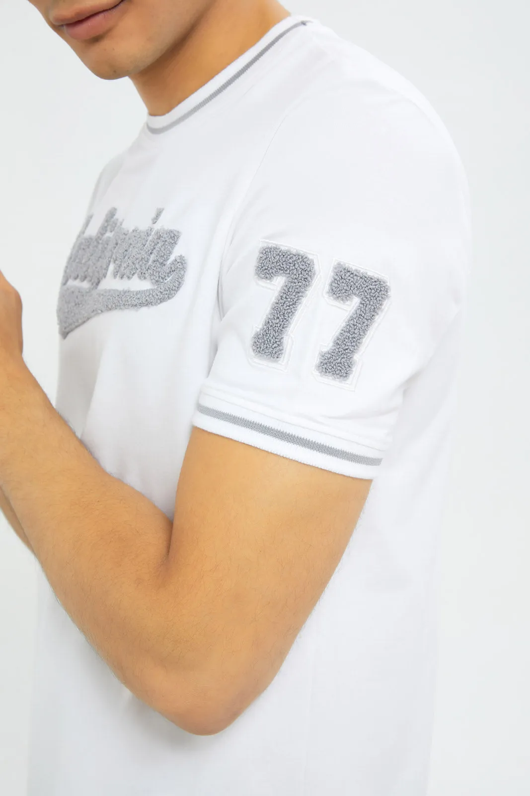 Men White T-Shirt With Applique