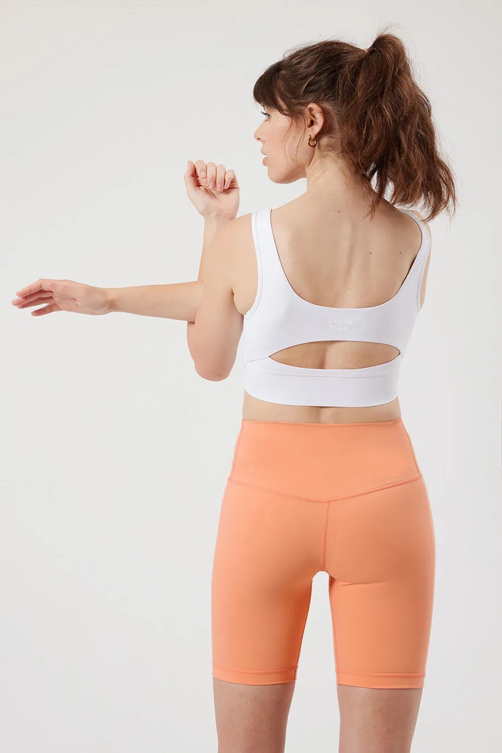 Sara sports bra tank white